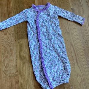 Magnetic Me baby girl print gown size 0-3 mo